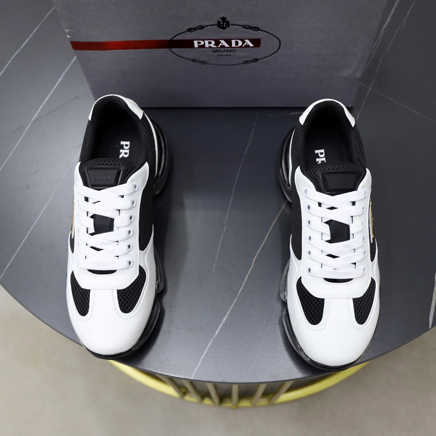 Men's shoes 💰660💰PRADA] Men's shoes are popular in the counter, high-quality shipments ✔️Official website synchronization, original imported cowhide with comfortable mesh surface + cowhide lining, 1⃣️:1⃣️reproduction, original factory air-cushioned original sole, 38-45